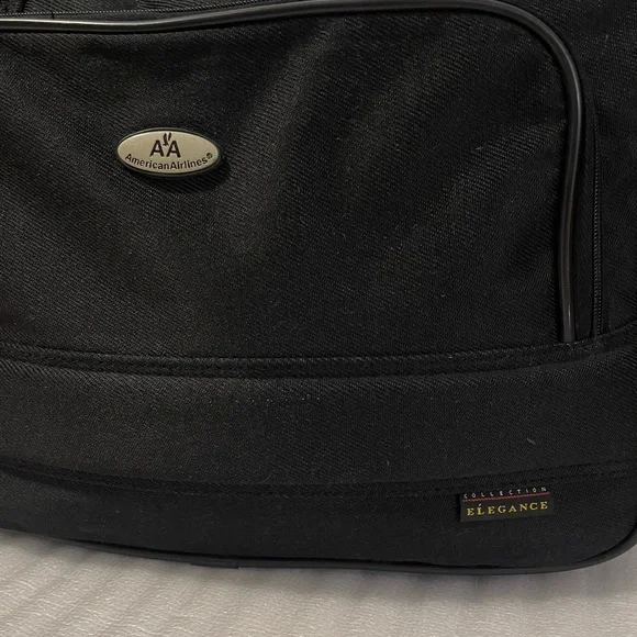 Black American Airlines Elegance Collection Travel Tote Bag - Picture 13 of 16